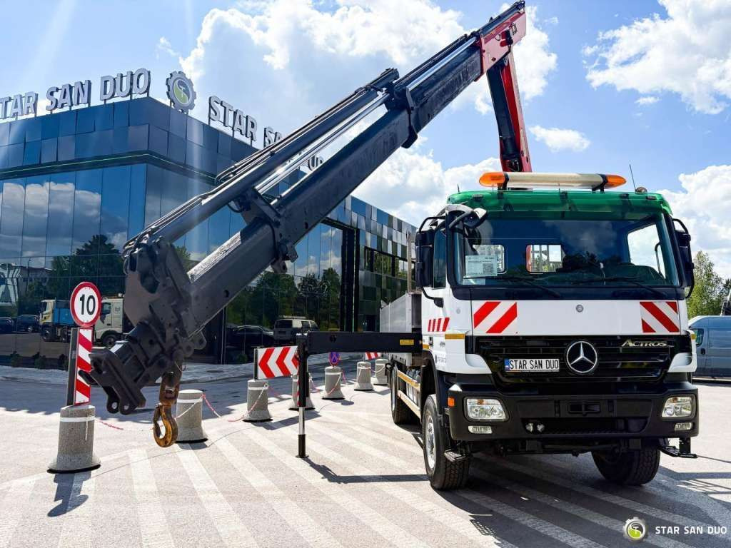 Mercedes-Benz ACTROS 2044A 4x4 Palfinger PK 20002 hds Crane - Вантажівка з маніпулятором: фото 4 Mercedes-Benz ACTROS 2044A 4x4 Palfinger PK 20002 hds Crane - Вантажівка з маніпулятором: фото 4