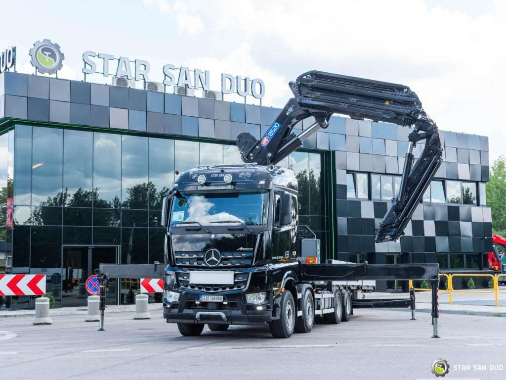 Mercedes-Benz AROCS 3251 8x4 HMF 8520 Fly Jib Winch - Вантажівка з маніпулятором: фото 4 Mercedes-Benz AROCS 3251 8x4 HMF 8520 Fly Jib Winch - Вантажівка з маніпулятором: фото 4