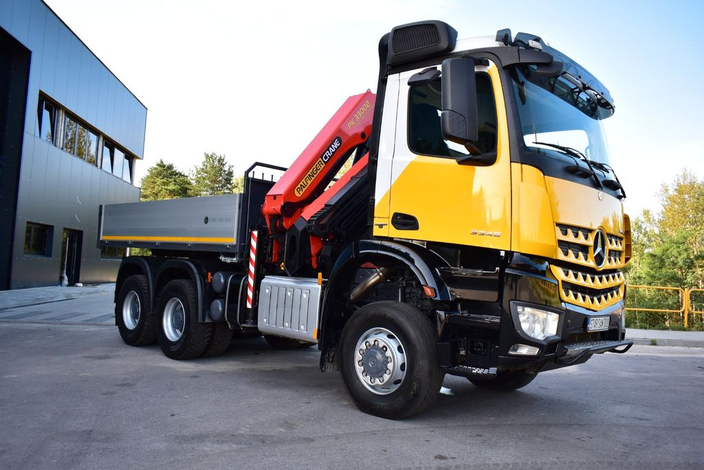 Mercedes-Benz AROCS 3345 6x6 PALFINGER PK 33002 EURO 6 KRAN - Вантажівка з маніпулятором, Бортова вантажівка/ Платформа: фото 3 Mercedes-Benz AROCS 3345 6x6 PALFINGER PK 33002 EURO 6 KRAN - Вантажівка з маніпулятором, Бортова вантажівка/ Платформа: фото 3