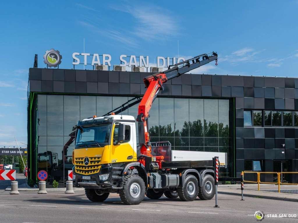 Mercedes-Benz AROCS 3345 6x6 PALFINGER PK 33002 Euro 6 Crane - Вантажівка з маніпулятором: фото 4 Mercedes-Benz AROCS 3345 6x6 PALFINGER PK 33002 Euro 6 Crane - Вантажівка з маніпулятором: фото 4