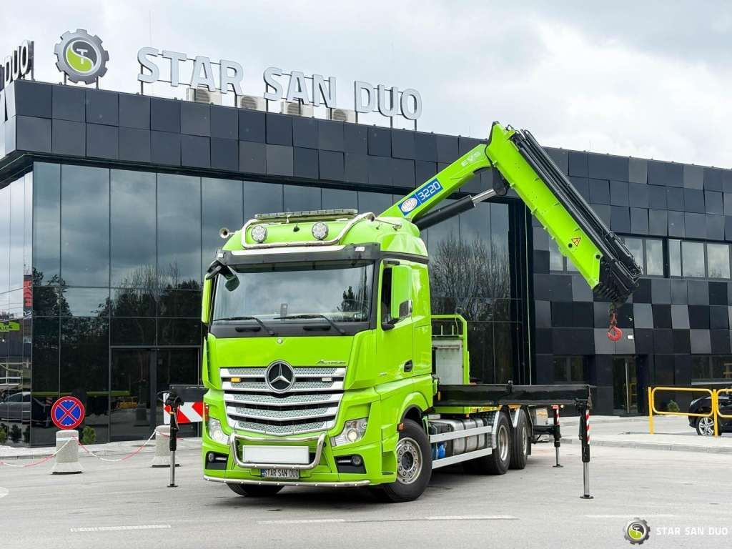 Mercedes-Benz Actros 6x2 HMF 3220 K7 Crane Mercedes-Benz Actros 6x2 HMF 3220 K7 Crane - Вантажівка з маніпулятором, Бортова вантажівка/ Платформа: фото 5 Mercedes-Benz Actros 6x2 HMF 3220 K7 Crane Mercedes-Benz Actros 6x2 HMF 3220 K7 Crane - Вантажівка з маніпулятором, Бортова вантажівка/ Платформа: фото 5