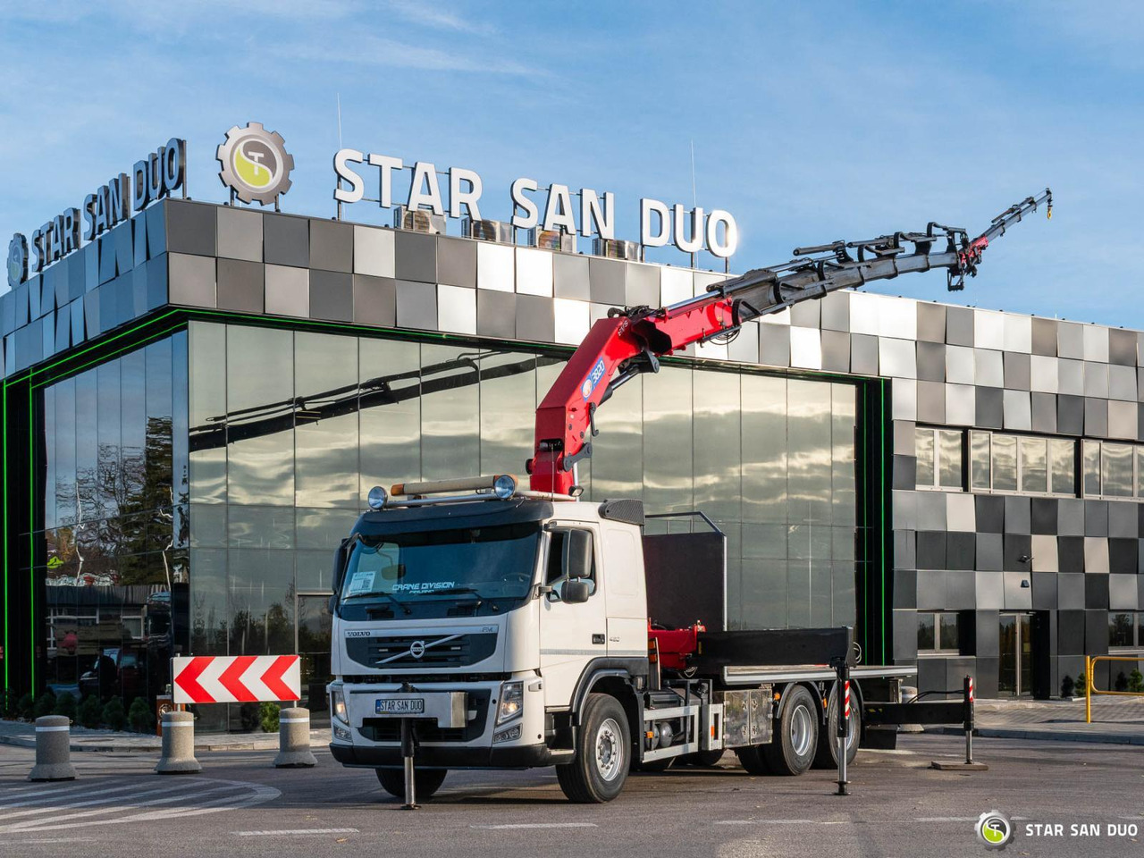 - Вантажівка з маніпулятором: фото 3 - Вантажівка з маніпулятором: фото 3