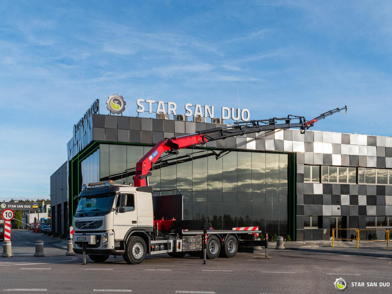 - Вантажівка з маніпулятором: фото 5 - Вантажівка з маніпулятором: фото 5