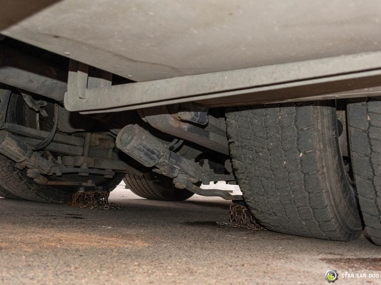 Вантажівка з маніпулятором : фото 29 Вантажівка з маніпулятором : фото 29