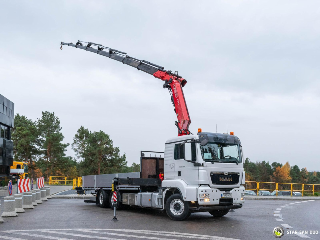 - Вантажівка з маніпулятором: фото 4 - Вантажівка з маніпулятором: фото 4