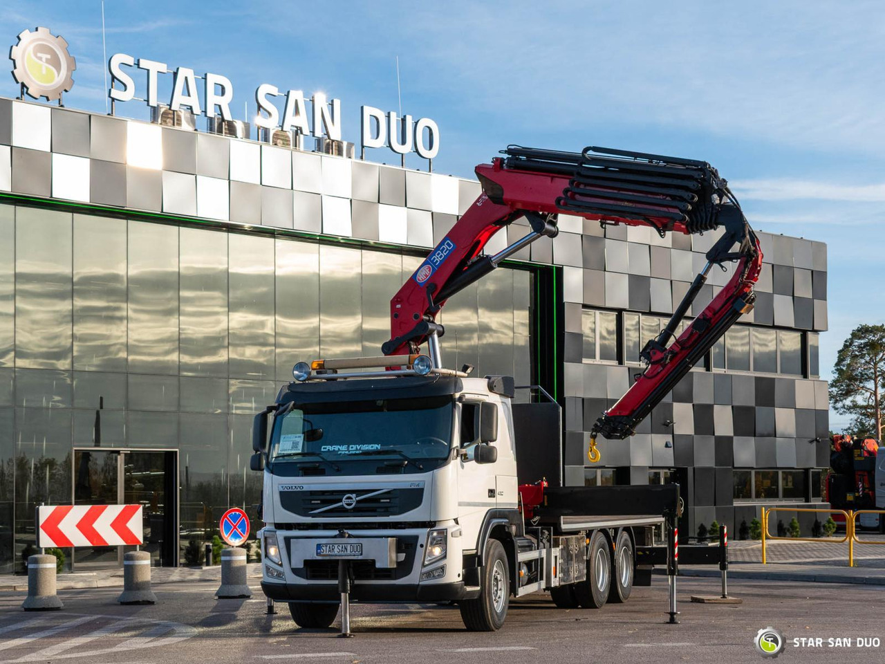 - Вантажівка з маніпулятором: фото 4 - Вантажівка з маніпулятором: фото 4