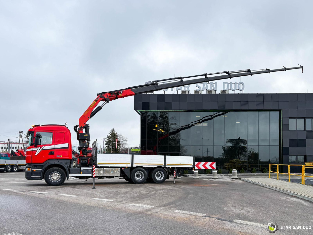 - Вантажівка з маніпулятором: фото 3 - Вантажівка з маніпулятором: фото 3