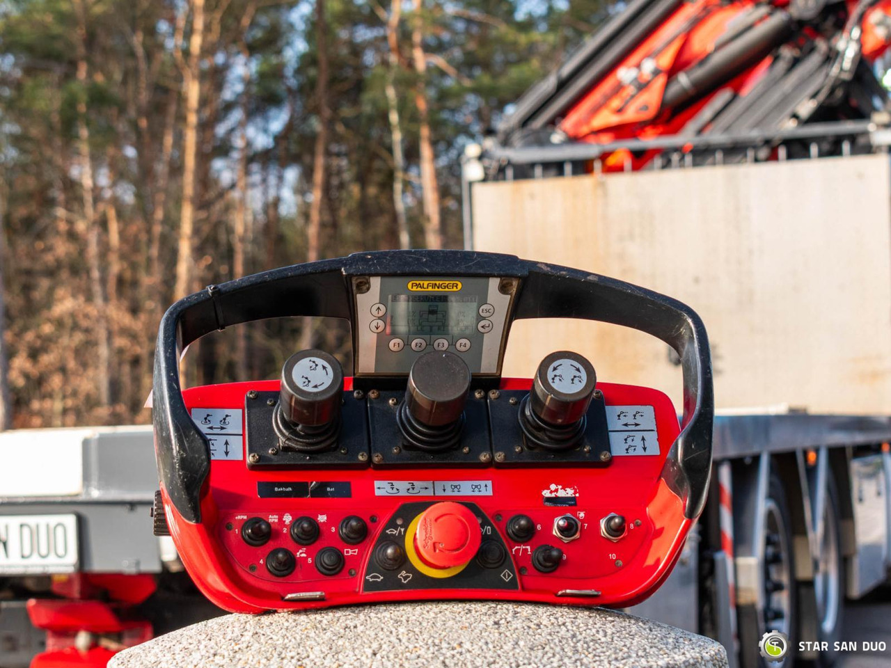 Вантажівка з маніпулятором : фото 27