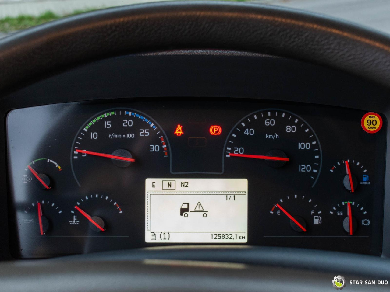 Вантажівка з маніпулятором : фото 14 Вантажівка з маніпулятором : фото 14