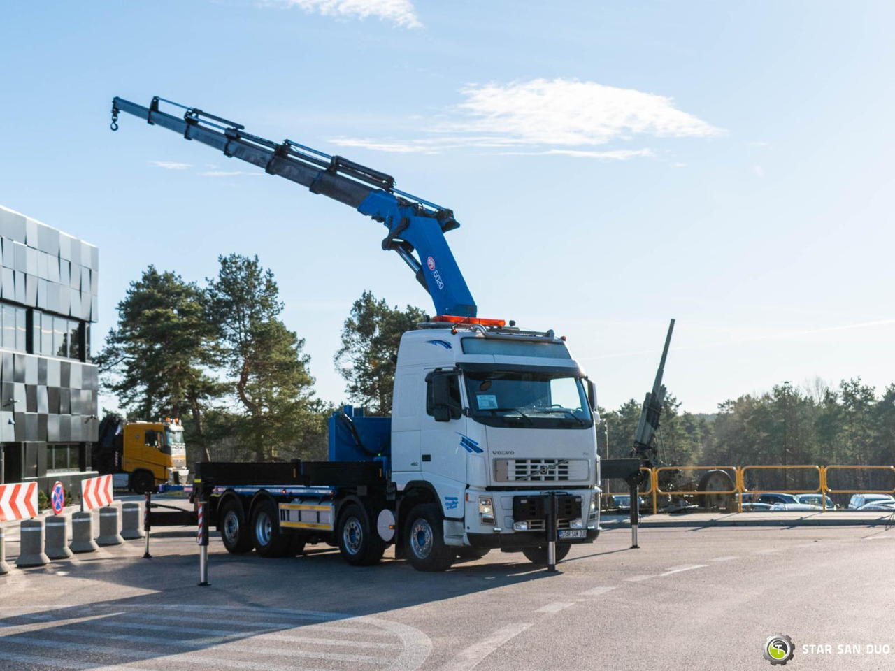 - Вантажівка з маніпулятором: фото 2 - Вантажівка з маніпулятором: фото 2