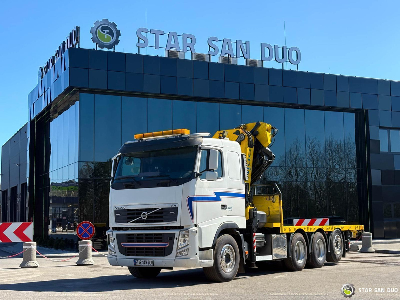 Вантажівка з маніпулятором : фото 11