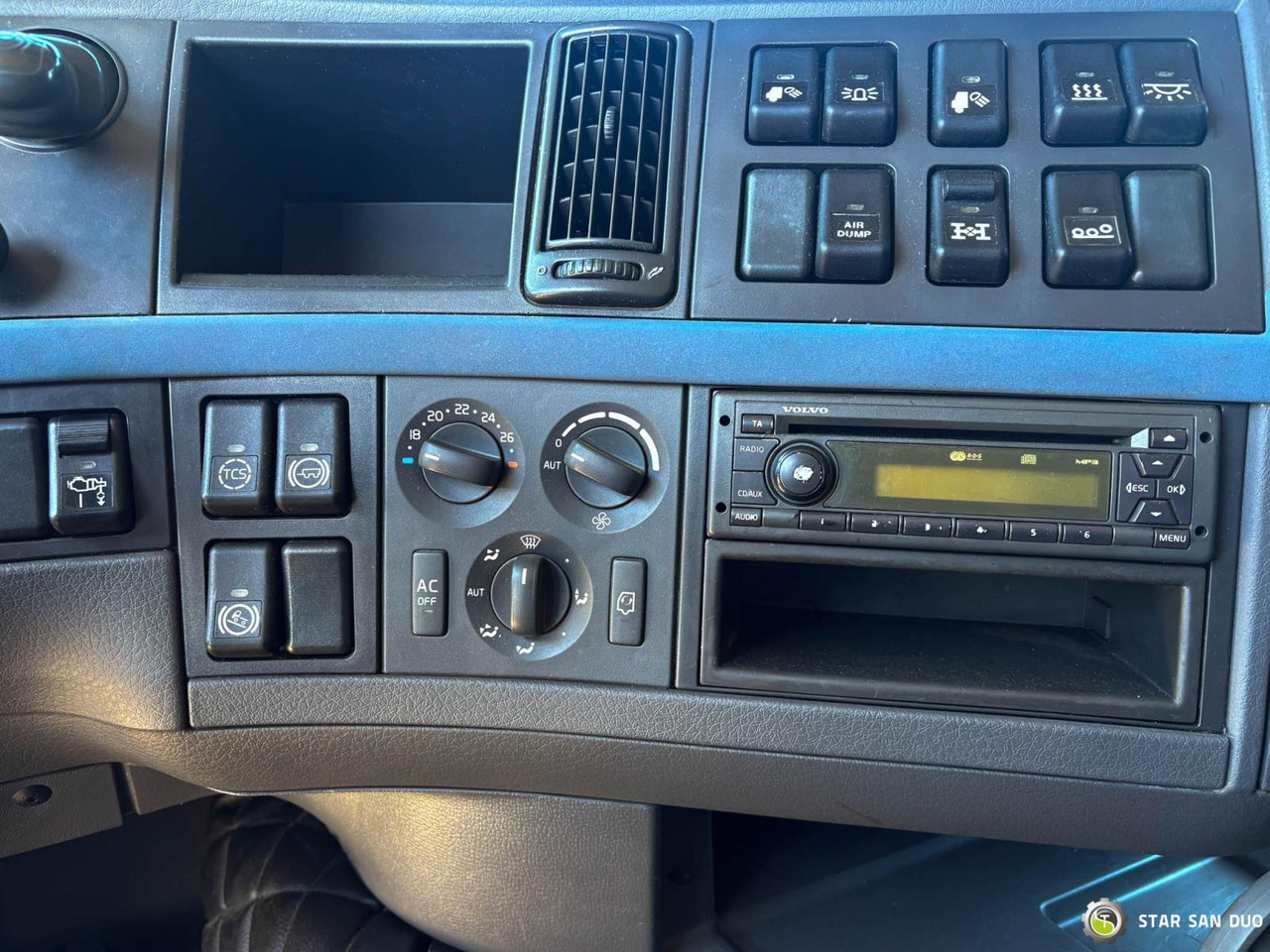 Вантажівка з маніпулятором : фото 19