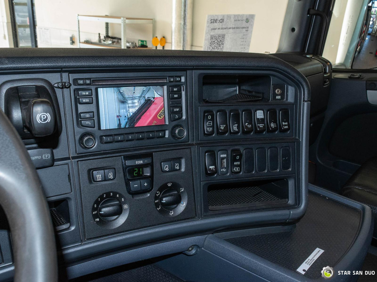 Вантажівка з маніпулятором : фото 17