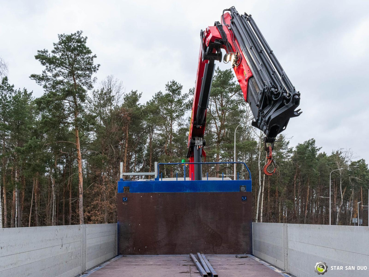 Вантажівка з маніпулятором : фото 27 Вантажівка з маніпулятором : фото 27