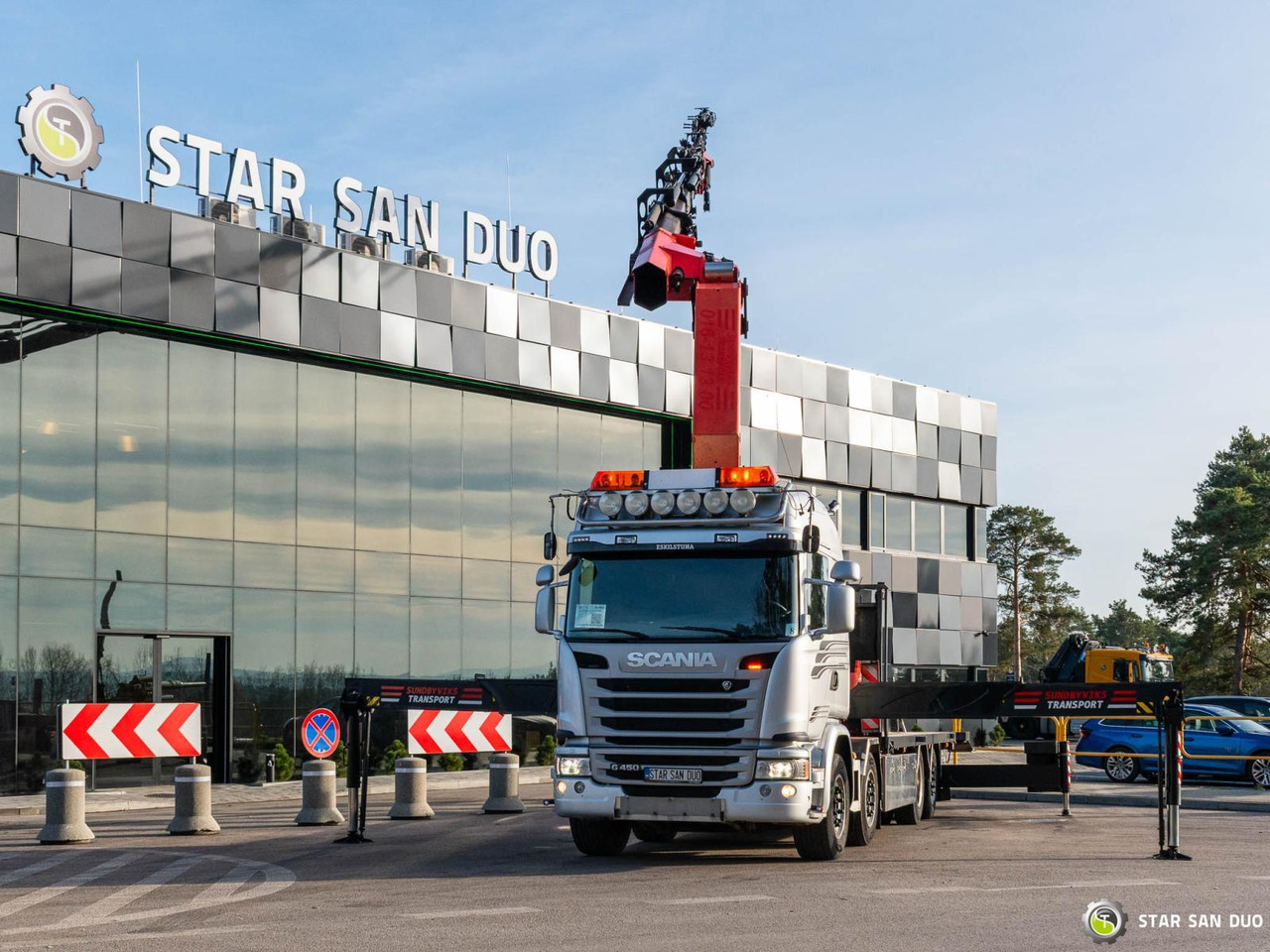 - Вантажівка з маніпулятором: фото 3 - Вантажівка з маніпулятором: фото 3