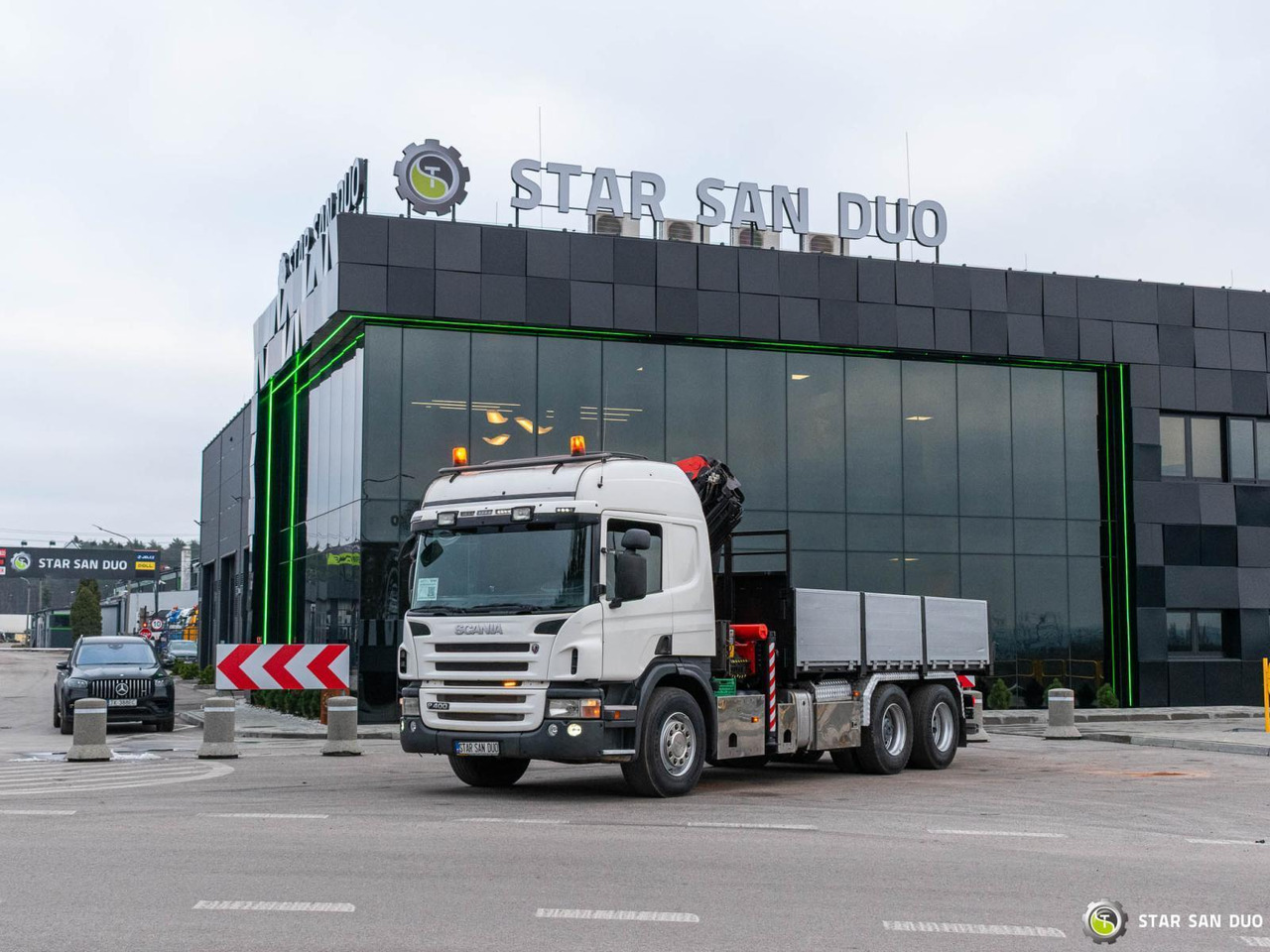 - Вантажівка з маніпулятором: фото 3 - Вантажівка з маніпулятором: фото 3