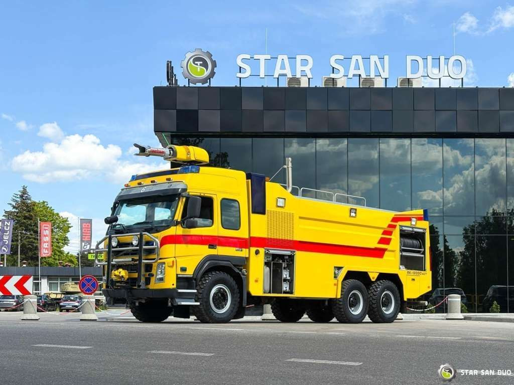 Volvo FM 460 6x6 Rosenbauer Fire Truck LSP Water Tank - Вантажівка: фото 5 Volvo FM 460 6x6 Rosenbauer Fire Truck LSP Water Tank - Вантажівка: фото 5