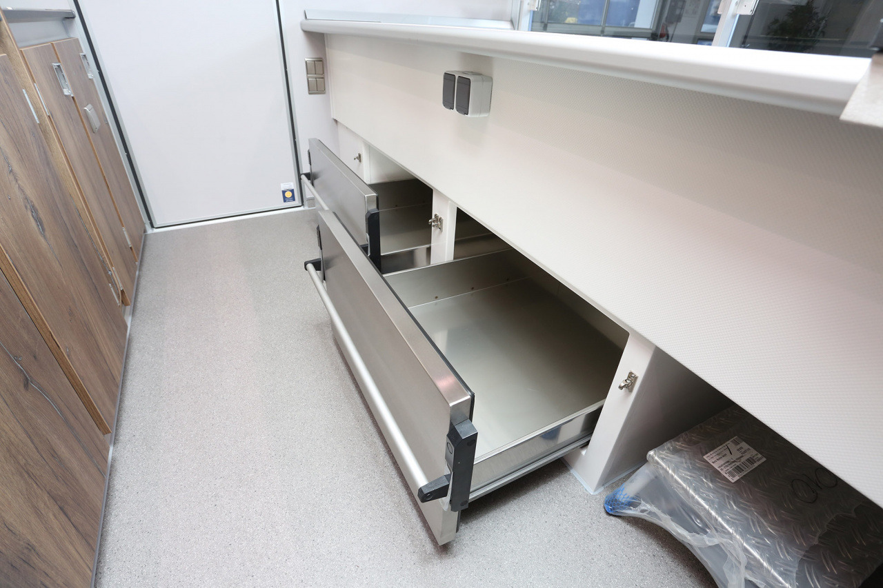 Verkaufsanhänger BORCO HÖHNS - Торговий причіп: фото 4 Verkaufsanhänger BORCO HÖHNS - Торговий причіп: фото 4