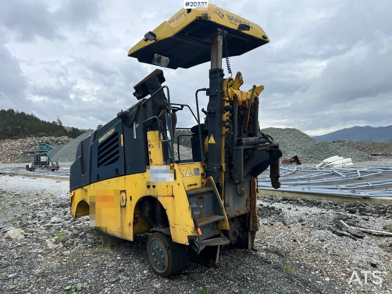 Bomag BM600/15 - Асфальтоукладальна машина: фото 1 Bomag BM600/15 - Асфальтоукладальна машина: фото 1