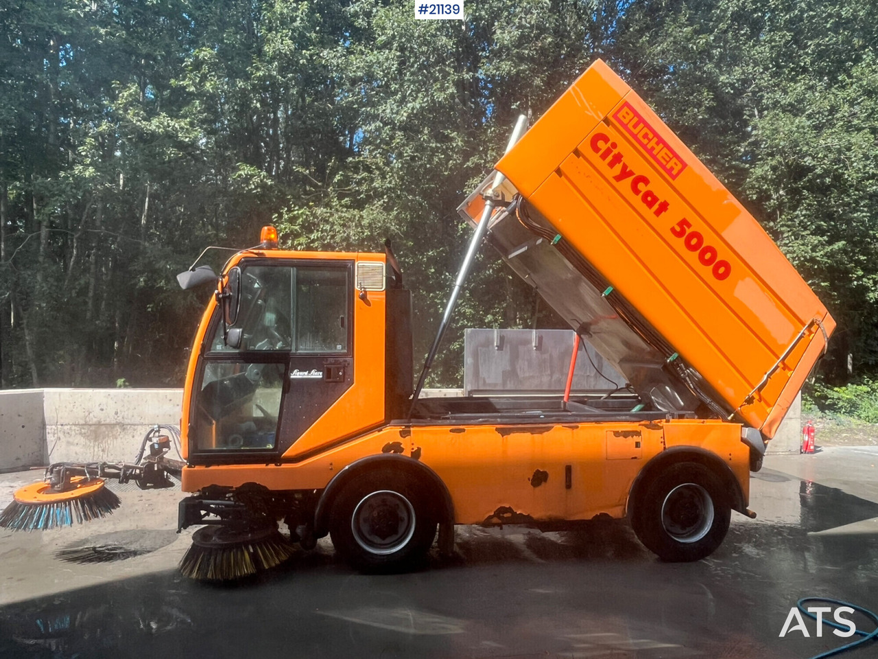 Bucher CityCat 5000 Feiebil - Підмітально-прибиральна машина: фото 1 Bucher CityCat 5000 Feiebil - Підмітально-прибиральна машина: фото 1