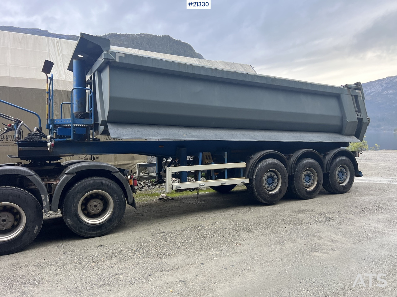 Carnehl 3 akslet tippsemi - Самоскид напівпричіп: фото 5 Carnehl 3 akslet tippsemi - Самоскид напівпричіп: фото 5