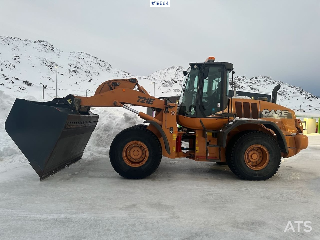 Case 721E hjullaster m/ snøskuffe og grusskuffe. Ny vekt og 2 sett dekk. SE VIDEO - Колісний навантажувач: фото 3 Case 721E hjullaster m/ snøskuffe og grusskuffe. Ny vekt og 2 sett dekk. SE VIDEO - Колісний навантажувач: фото 3