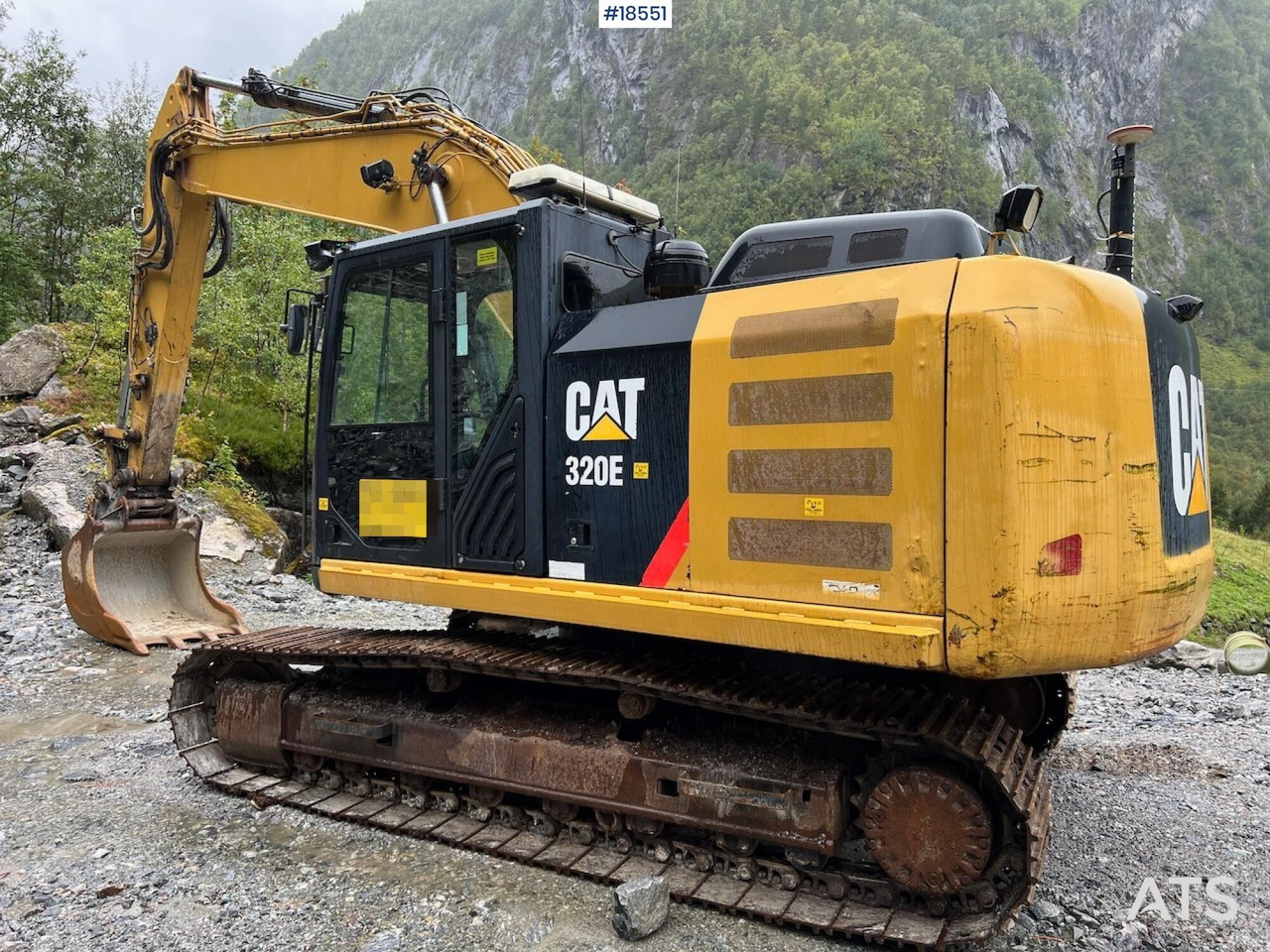 Caterpillar 320E - Гусеничний екскаватор: фото 2 Caterpillar 320E - Гусеничний екскаватор: фото 2