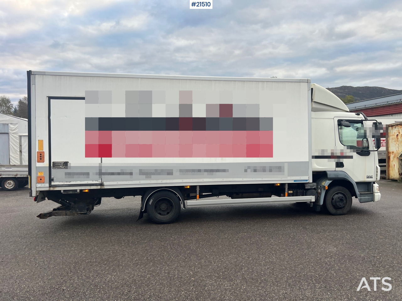 DAF LF 45 4x2 Skapbil m/ lift Rep.Objekt - Вантажівка з закритим кузовом: фото 5 DAF LF 45 4x2 Skapbil m/ lift Rep.Objekt - Вантажівка з закритим кузовом: фото 5