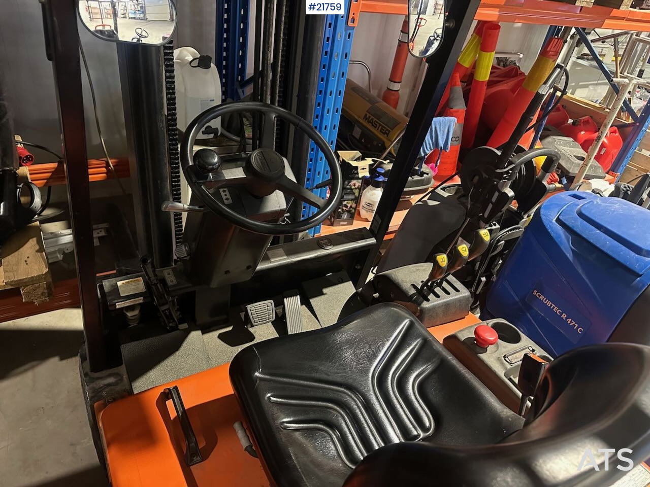 Daewoo B20T truck m/ 4,5 m løftehøyde - Низькорамна платформа напівпричіп: фото 3 Daewoo B20T truck m/ 4,5 m løftehøyde - Низькорамна платформа напівпричіп: фото 3