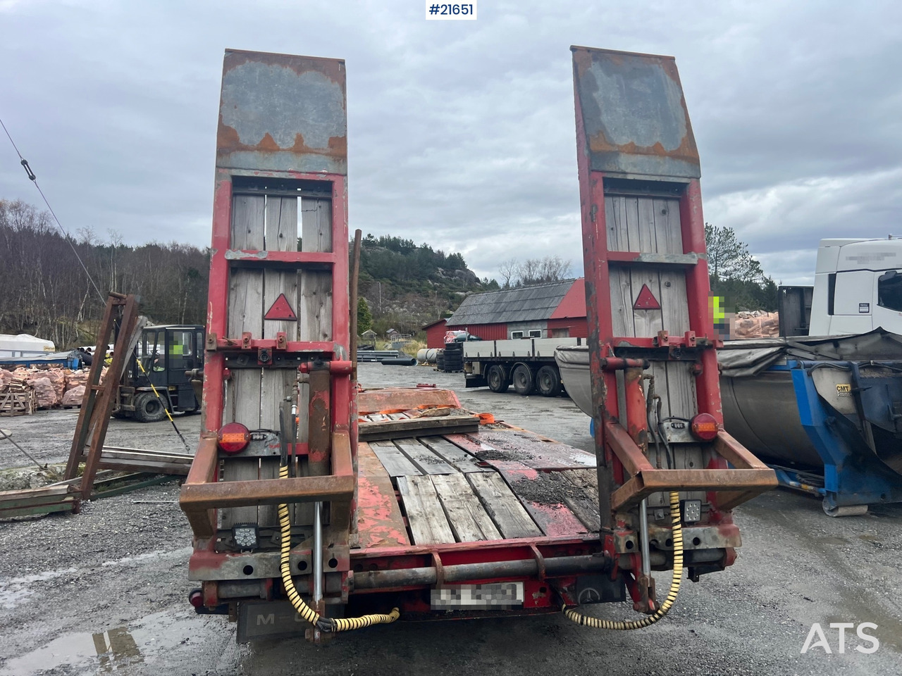 Damm 3 akslet maskinhenger m/ hydrauliske kjørebroer - Автовоз причіп: фото 3 Damm 3 akslet maskinhenger m/ hydrauliske kjørebroer - Автовоз причіп: фото 3