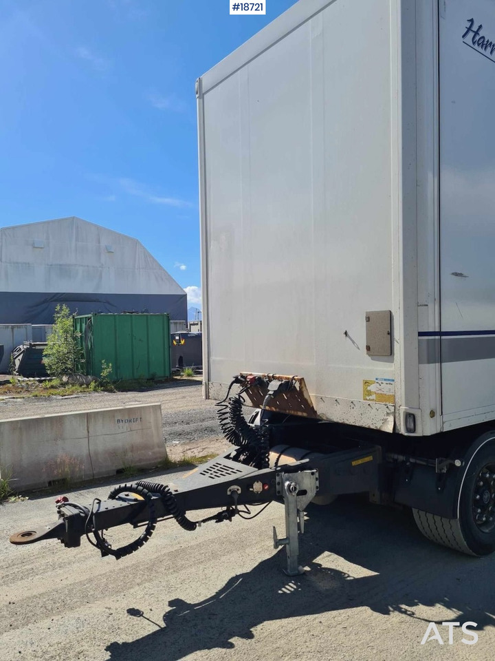 Ekeri 3-axle cabinet semitrailer w/ full side opening. - Закритий кузов причіп: фото 4 Ekeri 3-axle cabinet semitrailer w/ full side opening. - Закритий кузов причіп: фото 4