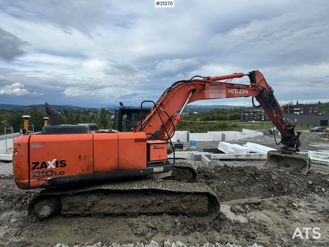 Hitachi ZX210LC-5B Beltegraver m/ tilt, skuffe og GPS. - Гусеничний екскаватор: фото 4 Hitachi ZX210LC-5B Beltegraver m/ tilt, skuffe og GPS. - Гусеничний екскаватор: фото 4