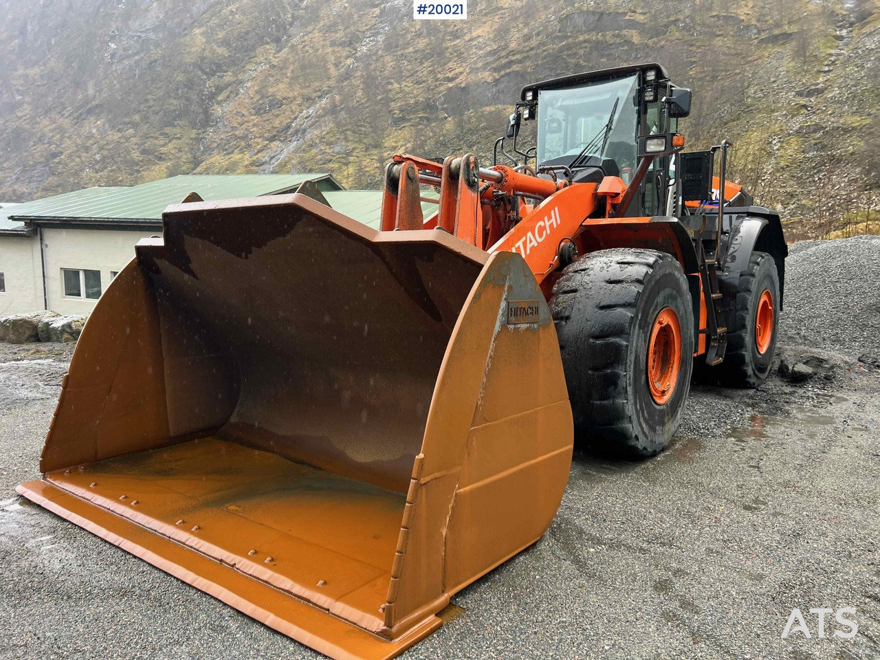 Hitachi zw370-6 Hjullaster m/ vekt, skriver og skuffe - Колісний навантажувач: фото 2 Hitachi zw370-6 Hjullaster m/ vekt, skriver og skuffe - Колісний навантажувач: фото 2