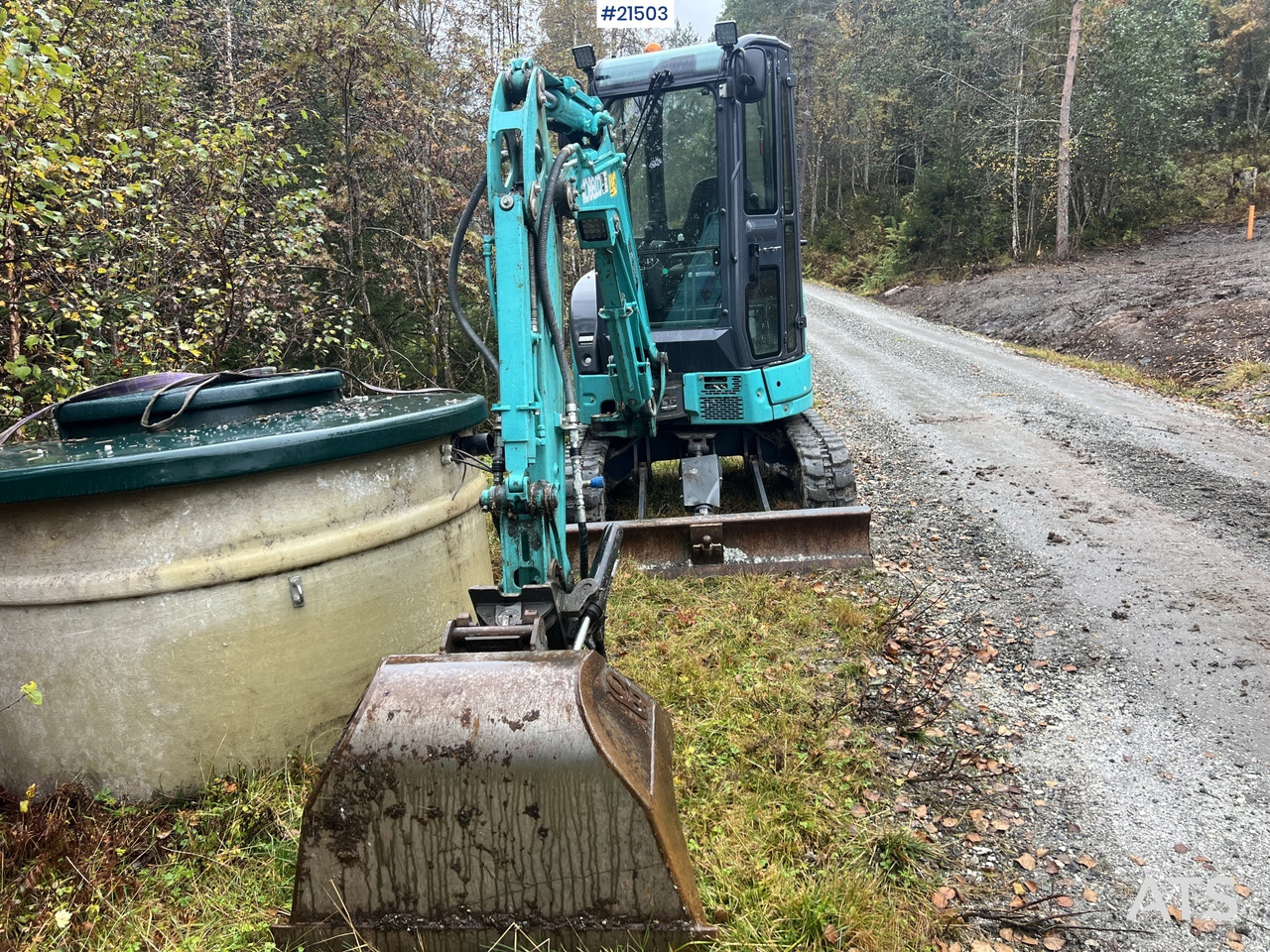 Kobelco Sk25SR-6E Gravemaskin m/ pusseskuffe,graveskuffe og tilt - Міні-екскаватор: фото 3 Kobelco Sk25SR-6E Gravemaskin m/ pusseskuffe,graveskuffe og tilt - Міні-екскаватор: фото 3