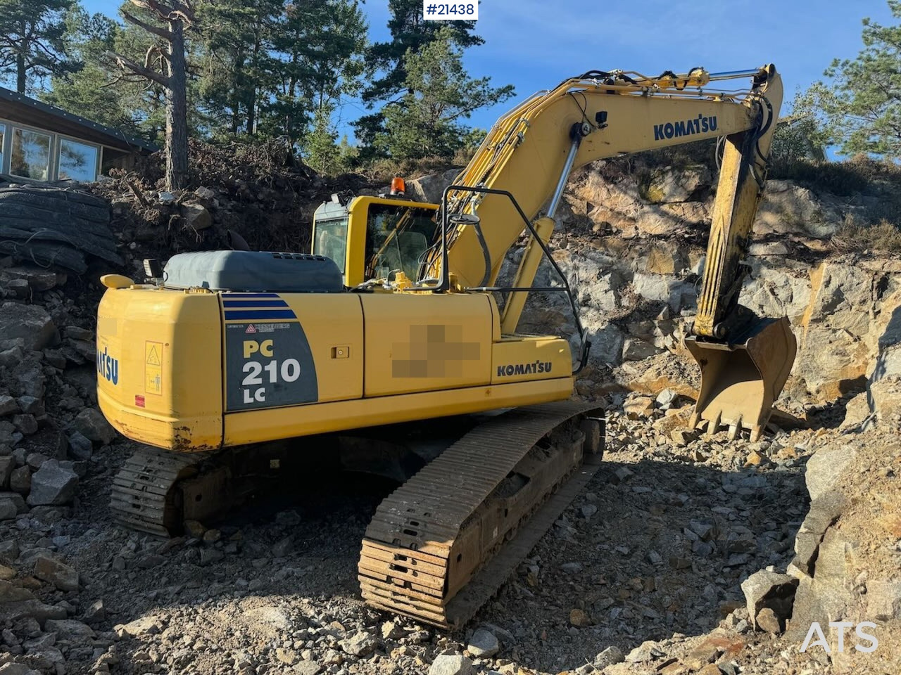 Komatsu PC210LC-8 - Гусеничний екскаватор: фото 1 Komatsu PC210LC-8 - Гусеничний екскаватор: фото 1