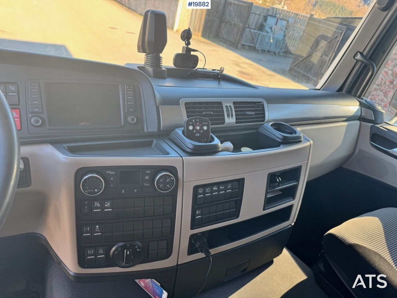 Вантажівка з закритим кузовом MAN TGM 18.290: фото 16 Вантажівка з закритим кузовом MAN TGM 18.290: фото 16