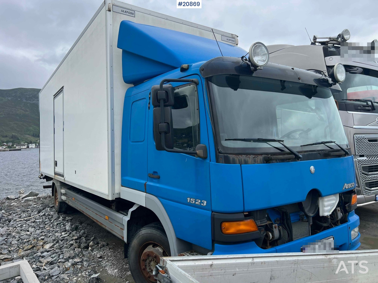 Mercedes 1523 4x2 skapbil m/ full sideåpning og lift Rep.objekt - Вантажівка з закритим кузовом: фото 4 Mercedes 1523 4x2 skapbil m/ full sideåpning og lift Rep.objekt - Вантажівка з закритим кузовом: фото 4