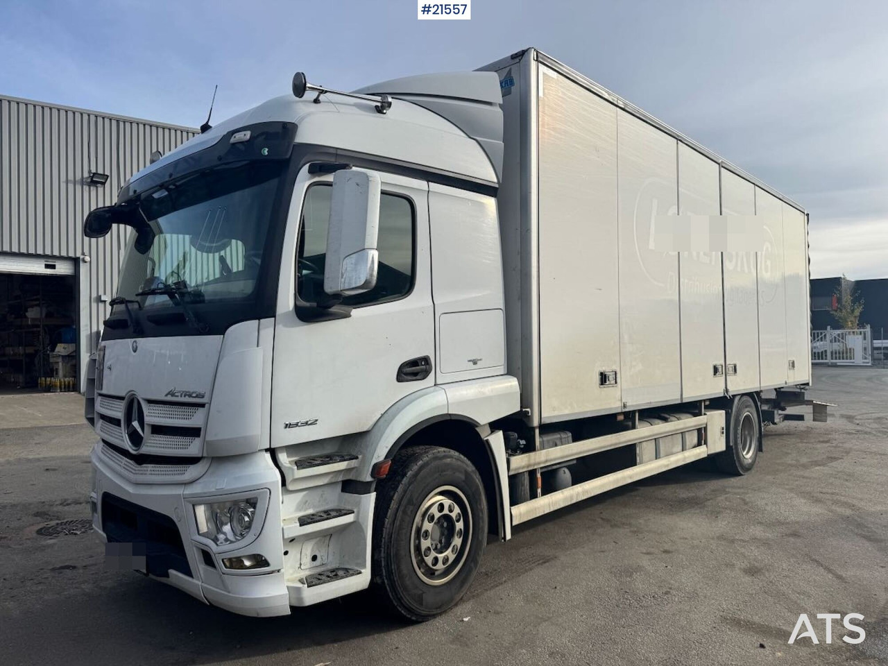 Mercedes Actros 1832 - Вантажівка з закритим кузовом: фото 2 Mercedes Actros 1832 - Вантажівка з закритим кузовом: фото 2