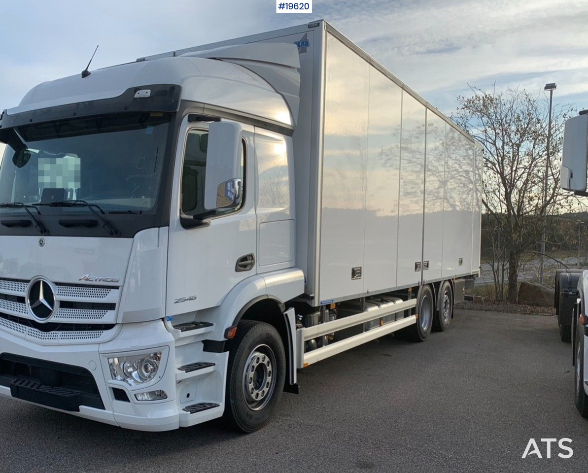 Mercedes Actros - Вантажівка з закритим кузовом: фото 2 Mercedes Actros - Вантажівка з закритим кузовом: фото 2