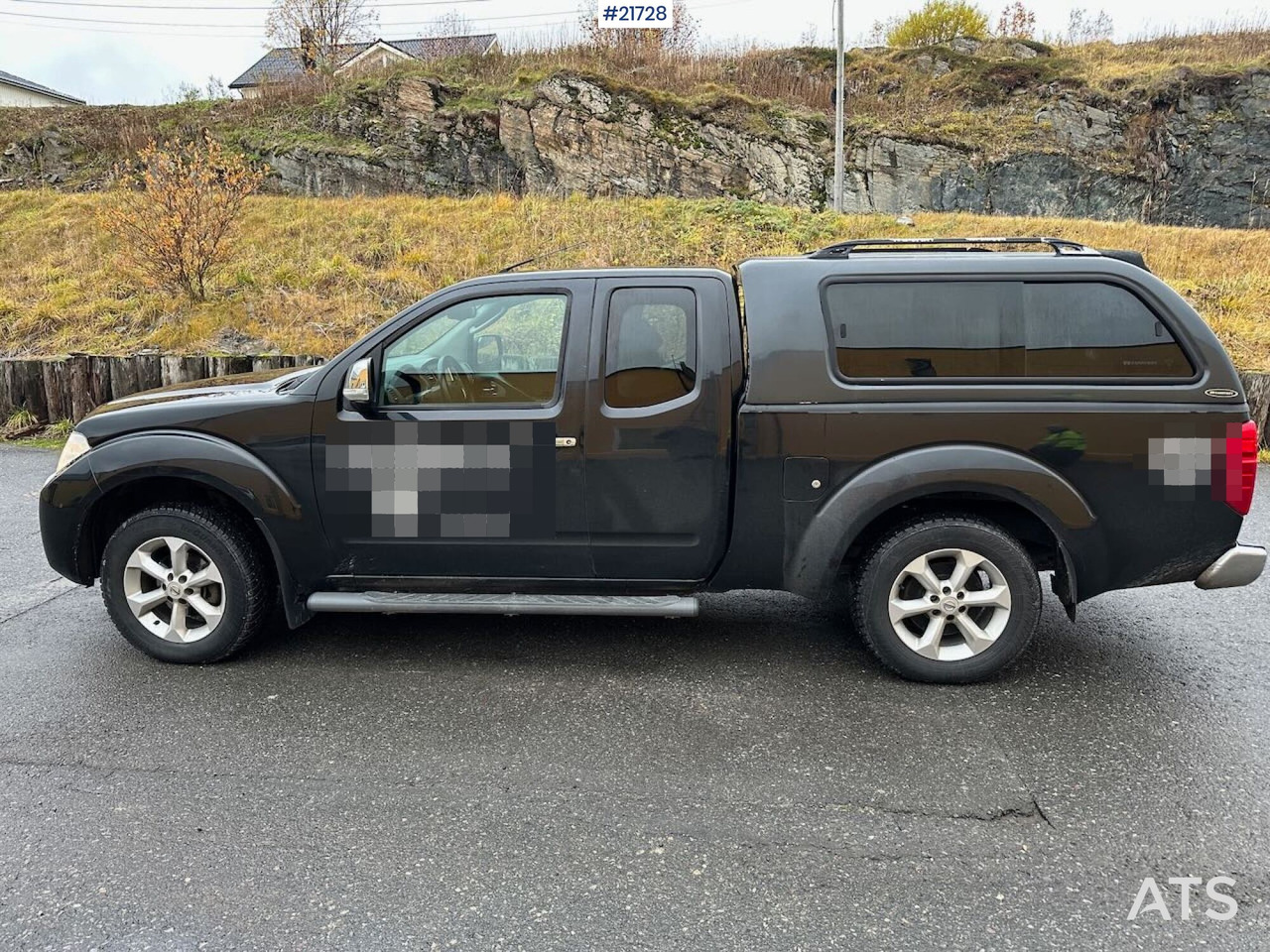 Nissan navara - Суцільнометалевий фургон: фото 2 Nissan navara - Суцільнометалевий фургон: фото 2