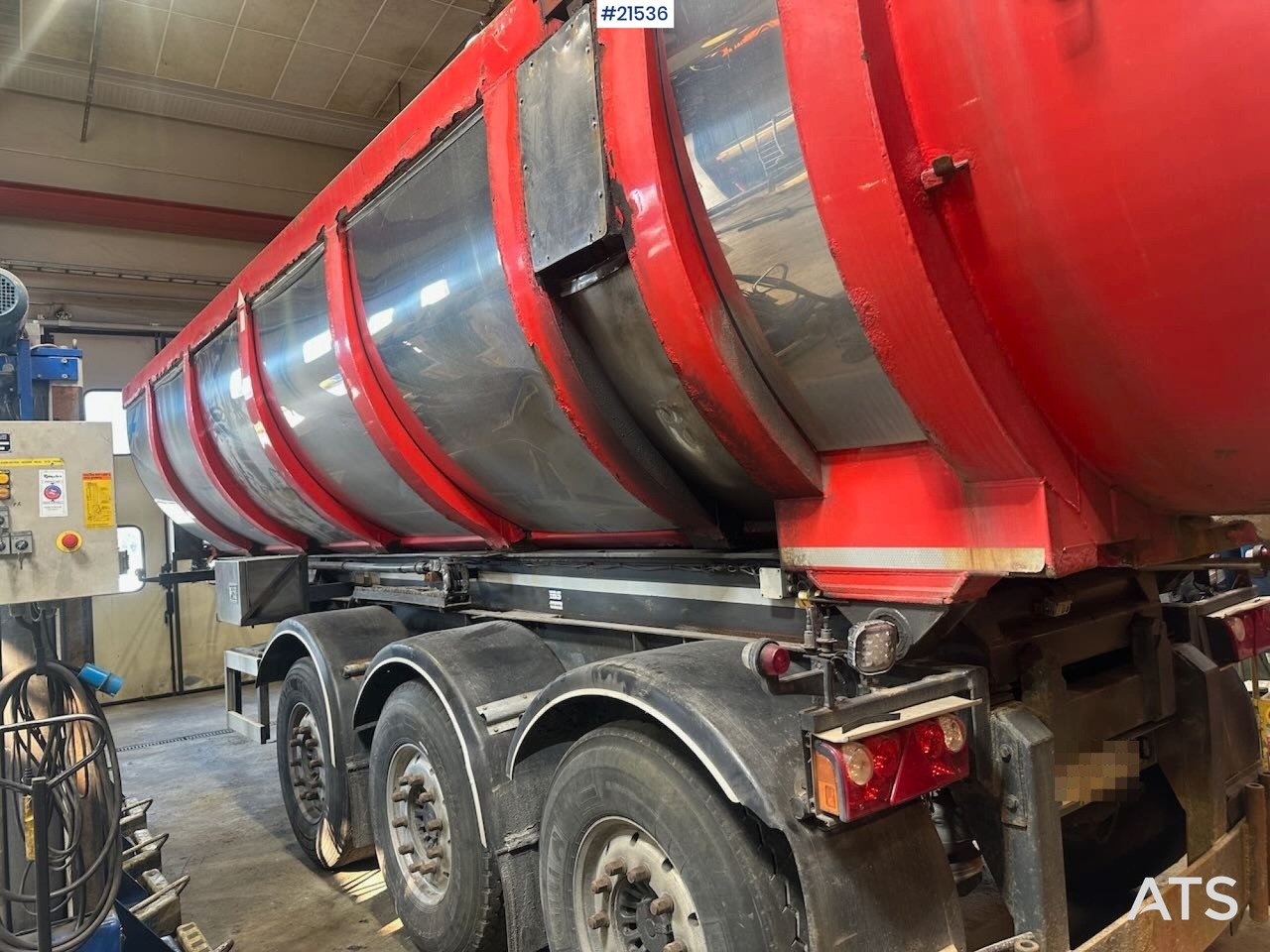 Nor-Slep SE-42 3 akslet tippsemi m/ kapellduk - Самоскид напівпричіп: фото 3 Nor-Slep SE-42 3 akslet tippsemi m/ kapellduk - Самоскид напівпричіп: фото 3