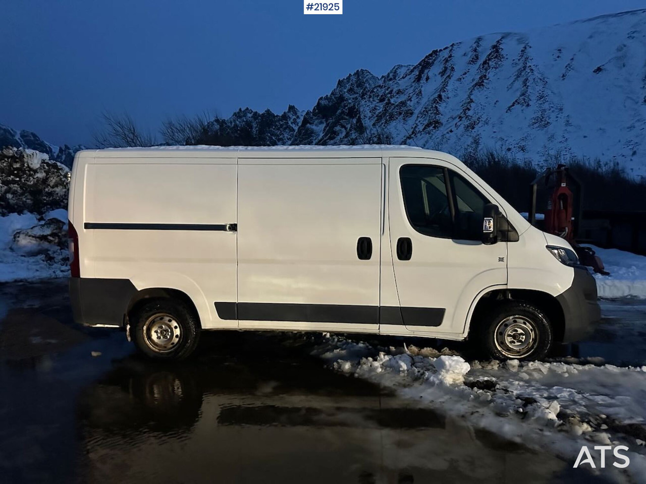 PEUGEOT Boxer - Суцільнометалевий фургон: фото 3 PEUGEOT Boxer - Суцільнометалевий фургон: фото 3