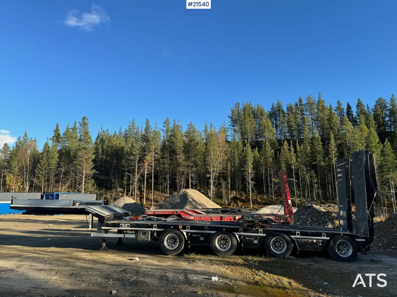 Rojo 2021 Rojo Maskinsemi m/ hydrauliske kjørebruer - Низькорамна платформа напівпричіп: фото 4 Rojo 2021 Rojo Maskinsemi m/ hydrauliske kjørebruer - Низькорамна платформа напівпричіп: фото 4