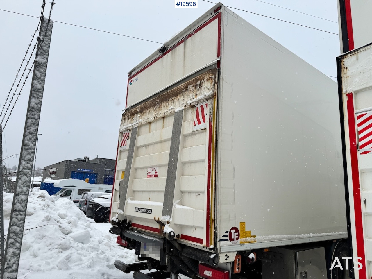 Scania G320 - Вантажівка з закритим кузовом: фото 5 Scania G320 - Вантажівка з закритим кузовом: фото 5