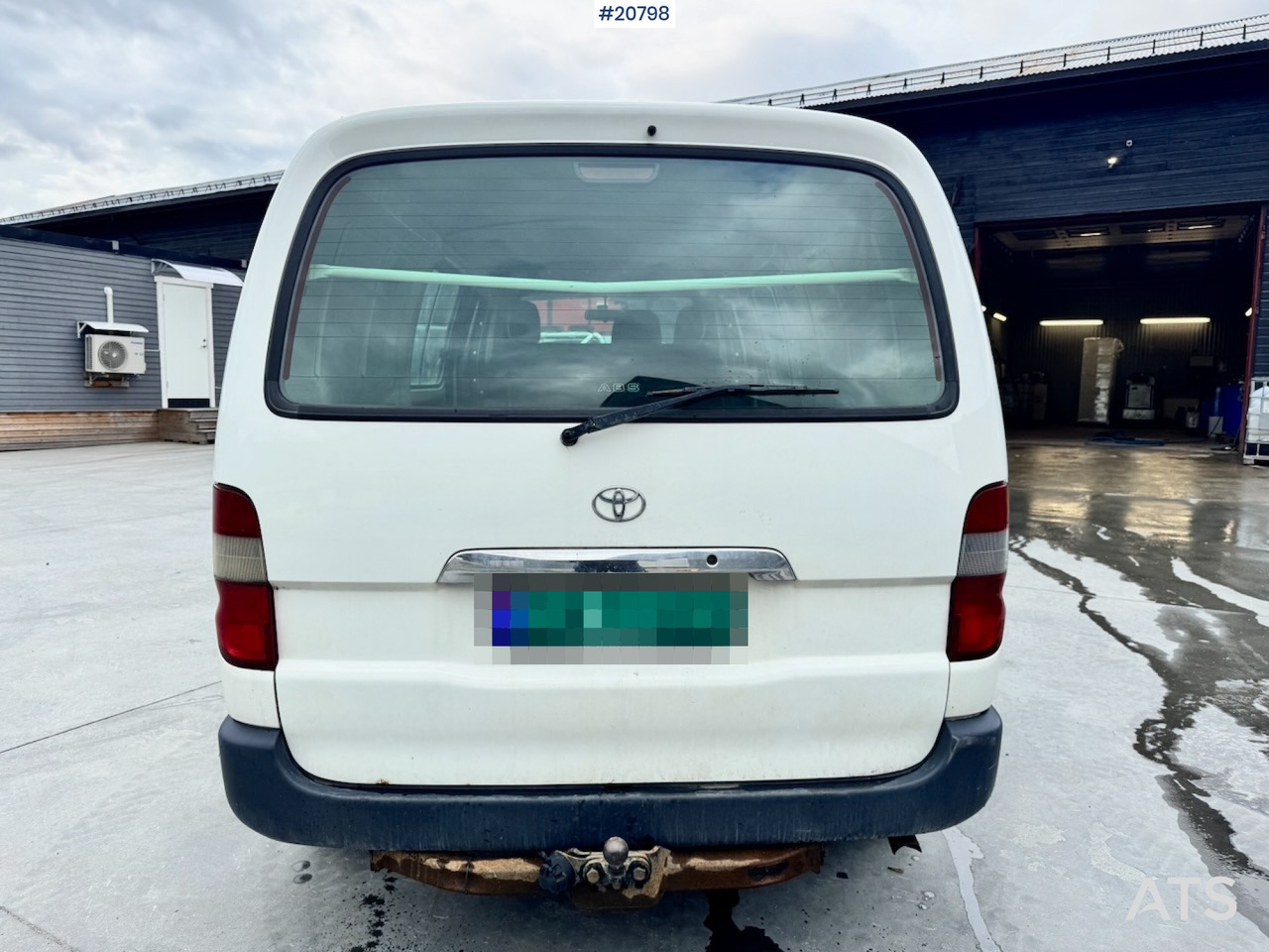 Toyota Hiace - Суцільнометалевий фургон: фото 4 Toyota Hiace - Суцільнометалевий фургон: фото 4