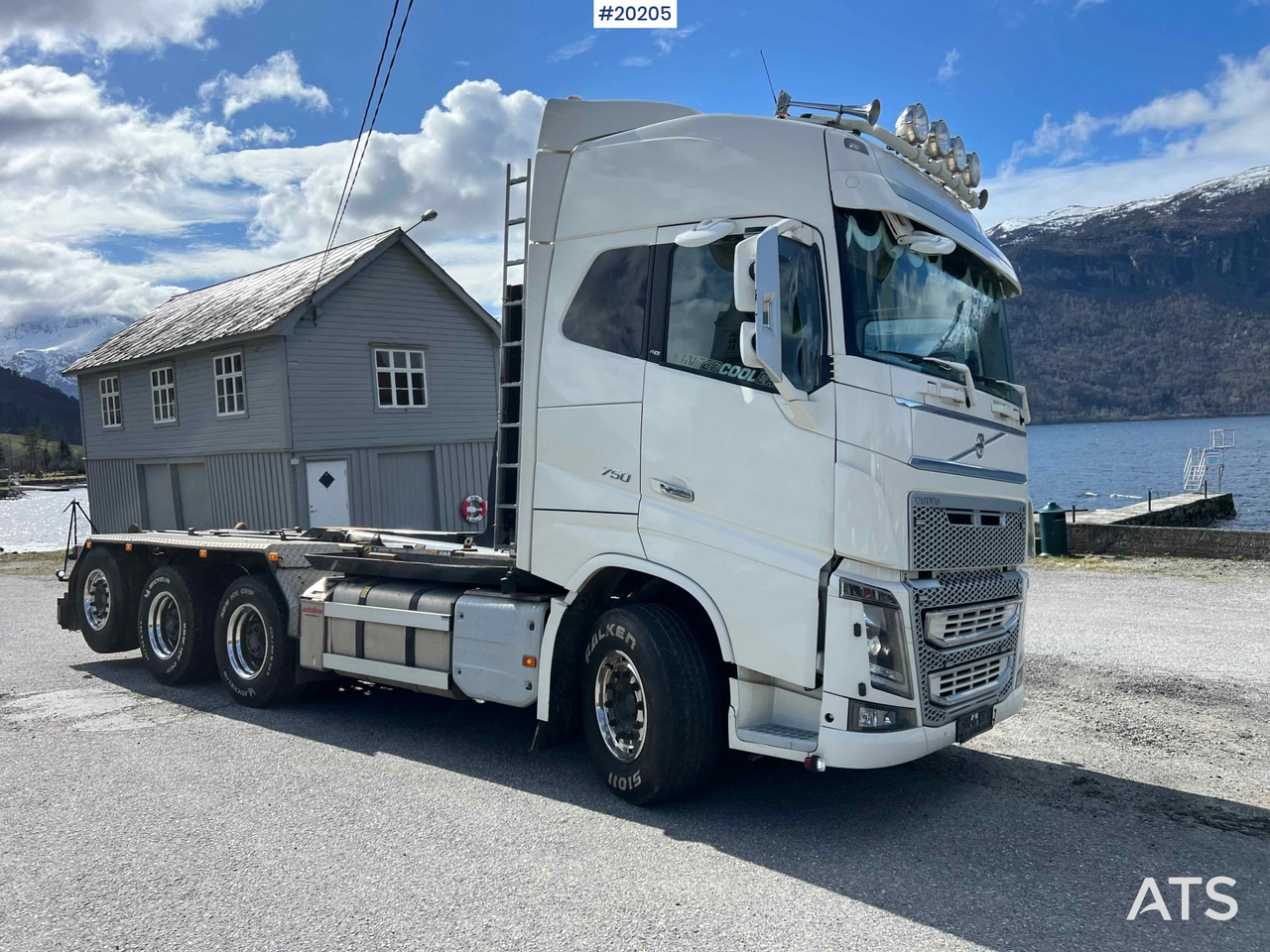 Volvo FH16 750 - Гаковий мультиліфт вантажівка: фото 4 Volvo FH16 750 - Гаковий мультиліфт вантажівка: фото 4