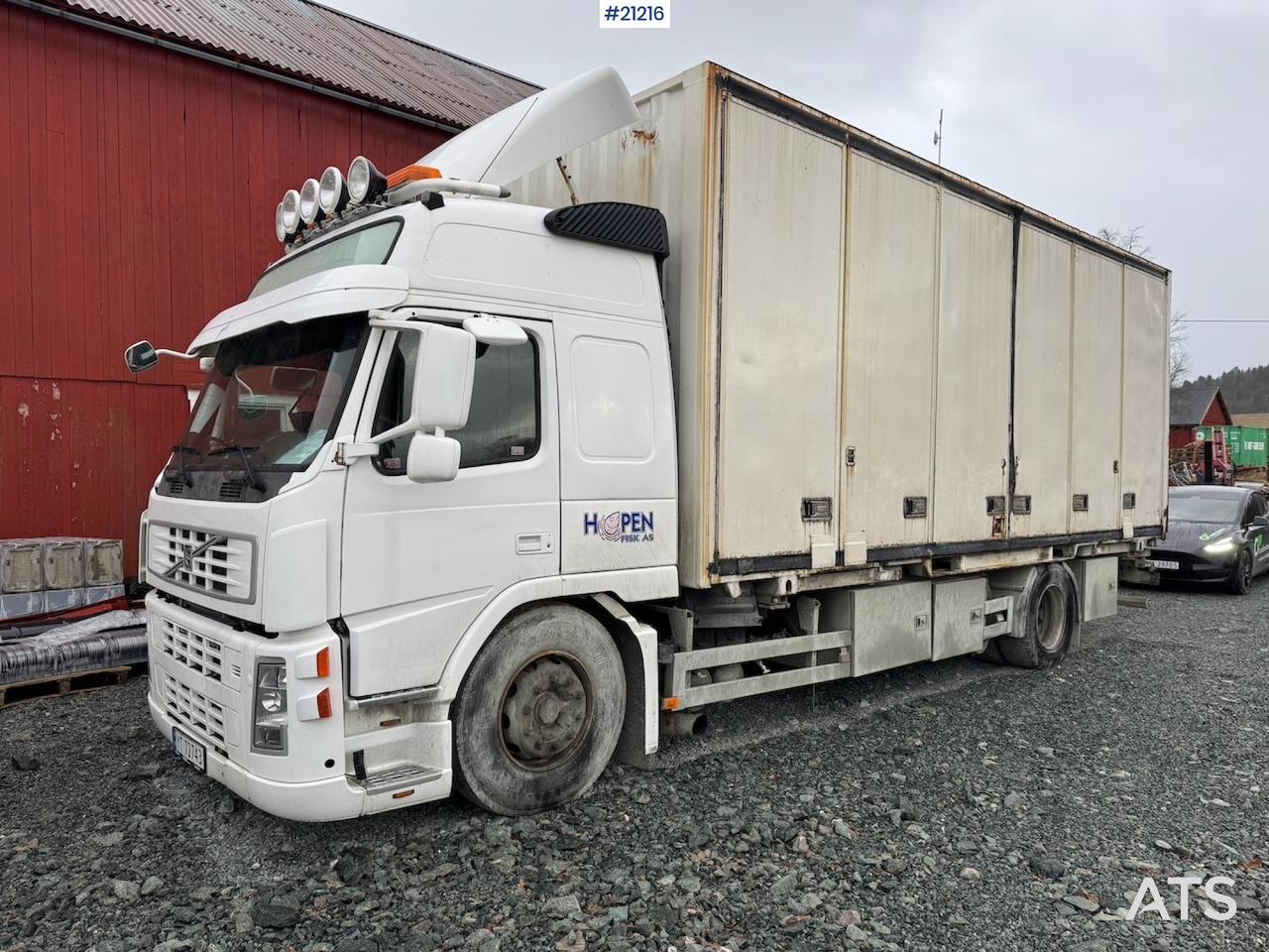 Volvo FM9 - Вантажівка з закритим кузовом: фото 1 Volvo FM9 - Вантажівка з закритим кузовом: фото 1