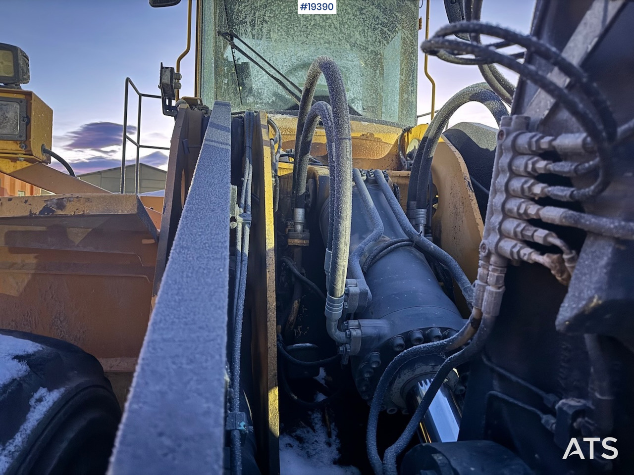 Колісний навантажувач Volvo L220E: фото 20