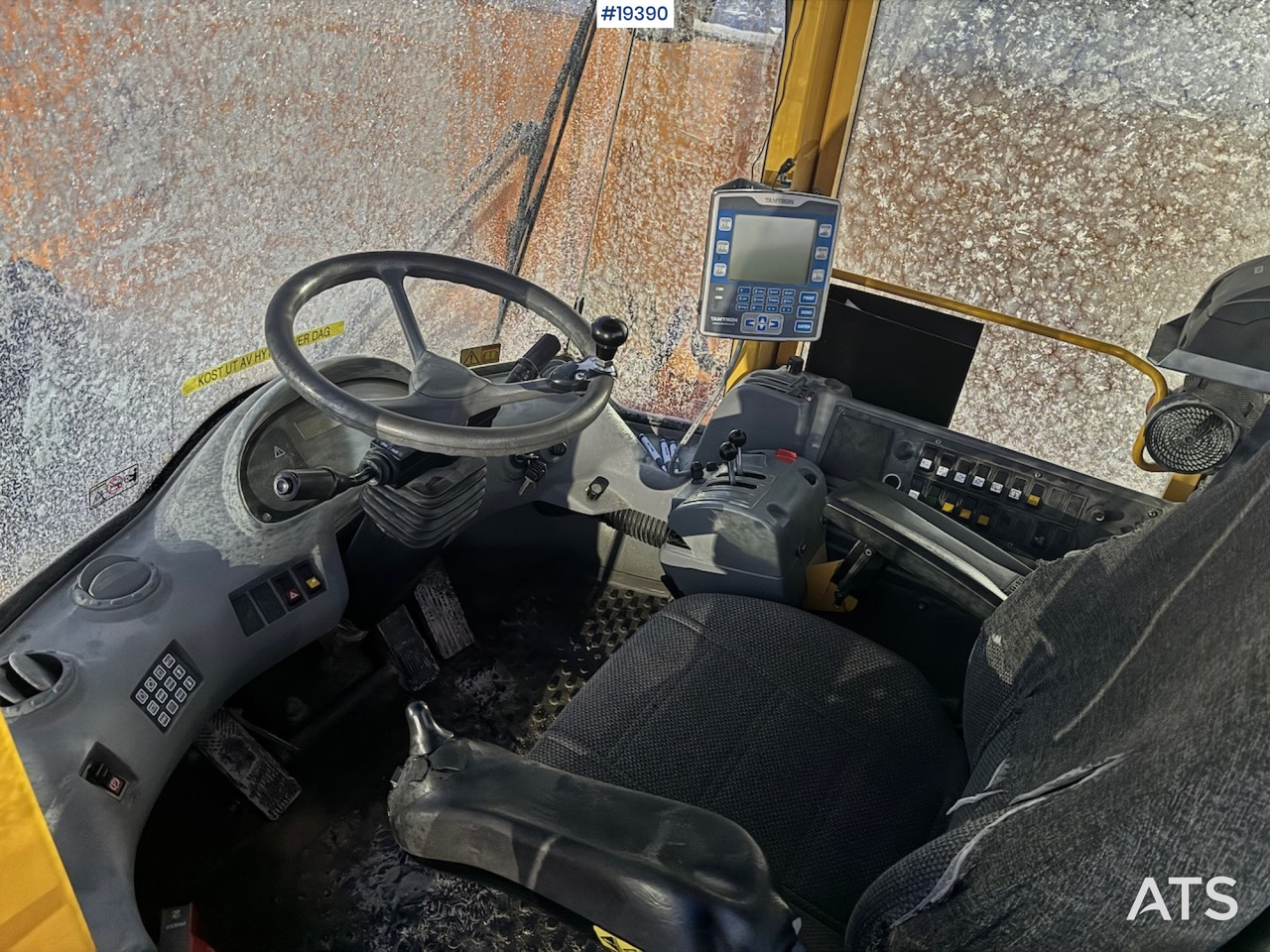 Колісний навантажувач Volvo L220E: фото 23