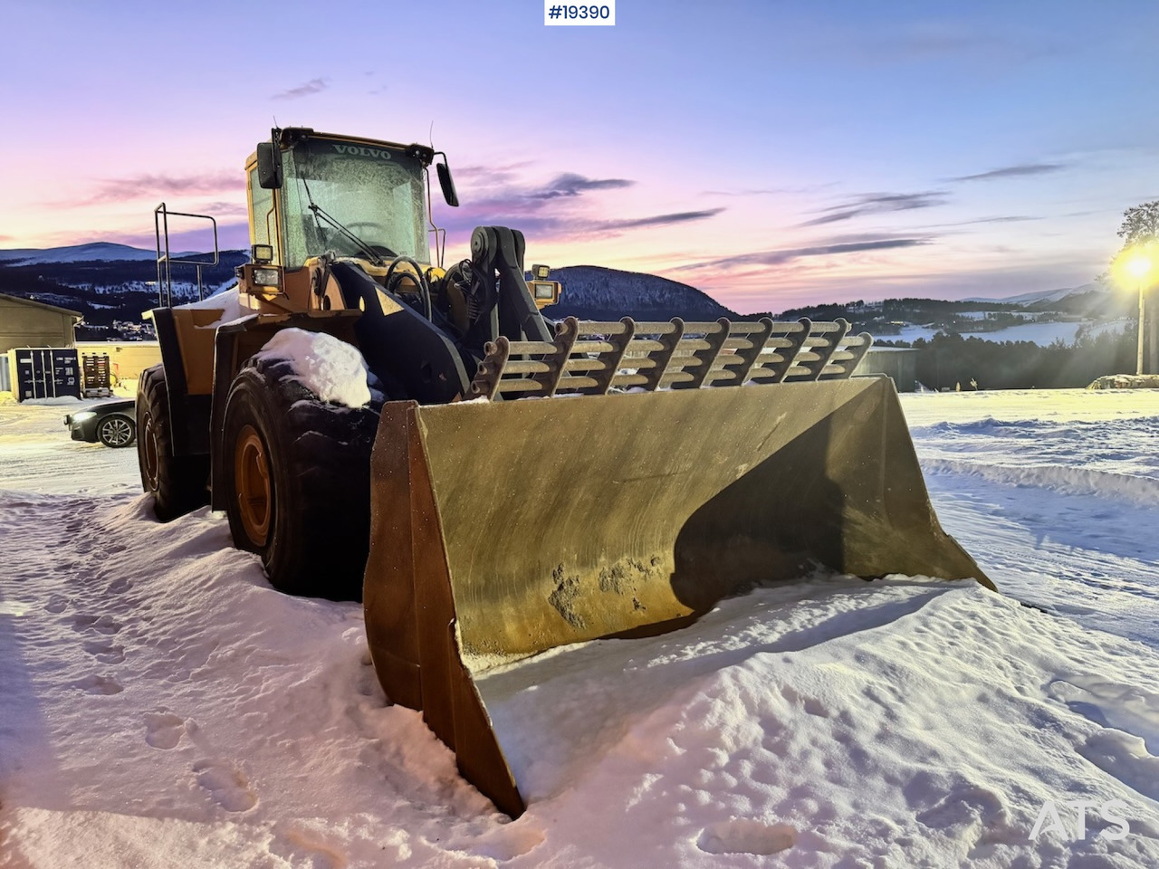 Колісний навантажувач Volvo L220E: фото 6